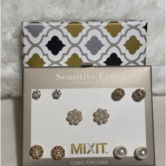 MixIt Sensitive Earrings Bundle of 5 Pairs of Studs New in Box - Picture 1 of 8